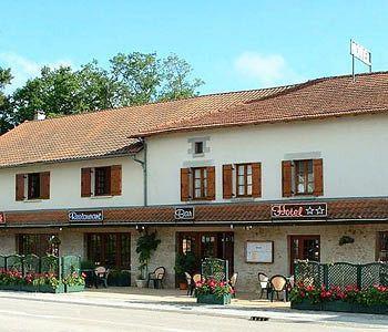 Hotel Le Petit Salé à Saint-Just-le-Martel Extérieur photo